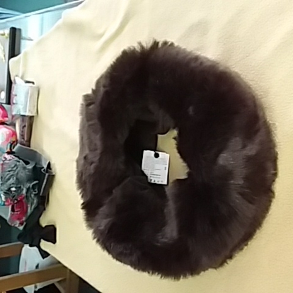 Ear Muff - Picture 2 of 4